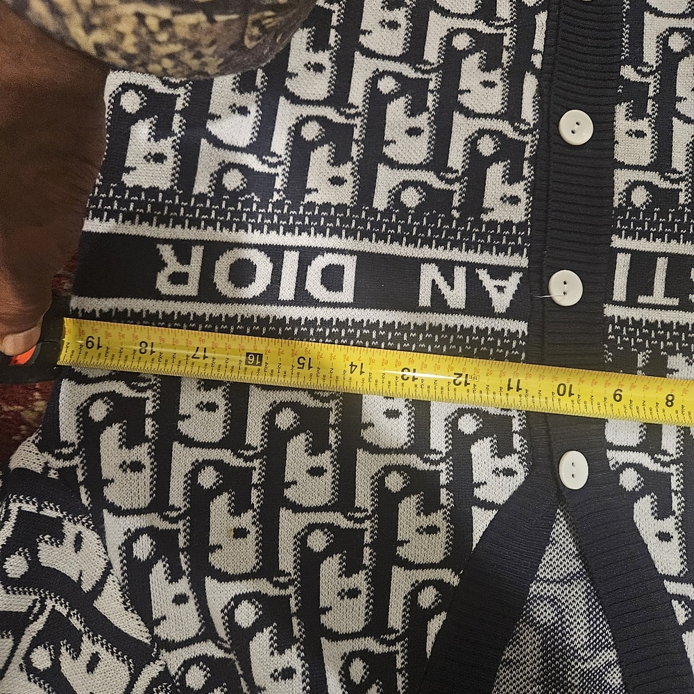 Dior Cardigan - Picture 7 of 8